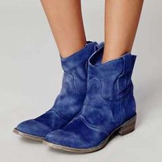 Blue Suede Boots, Womens Suede Boots, Popular Boots, Flat Heel Boots, Low Heel Boots, Western Ankle Boots, Spring Boots, Traje Casual, Winter Ankle Boots