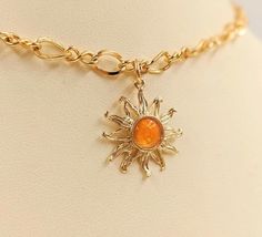 Sun Pendant Aesthetic, Sun Crystal Necklace, Fire Themed Jewelry, Sun Aesthetic Jewelry, Sun Inspired Jewelry, Orange Necklace Jewelry, Yellow Necklace Aesthetic, Gold Sun Jewelry, Sun Themed Clothes