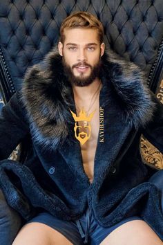 Sheepskin Coat Mens, Covenant Marriage, Mens Designer Coats, Luxury Coat, Mens Fur Coat, Luxury Materials, Marriage Couple, Fur Jackets, Mens Fur