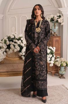 Pakistani Black Lawn Kameez Trouser and Dupatta Dress Black Salwar, Black Salwar Kameez, Salwar Kameez Pakistani, Eid Dress, Branded Clothes, Pakistani Party Wear, Pakistani Salwar Kameez, Eid Dresses, Brand Clothes