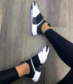 Women Tennis Shoes, Tennis Shoe Heels, Shoe Selfie, Shoe Heels, Nike Presto, 5 Dollars, Basket Style, Fresh Shoes, Heels For Women