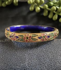 Chinese Cloisonné vintage bangle with 22ct gold inlay. Beautiful hinged bangle with cloisonné work floral design and gold plated back ground. Cobalt blue enamelled inside. Excellent condition. Inside circumference- 174mm Hinged  Stunning piece...  Box not included display purposes only, but all items are beautifully wrapped. Vintage Bangles, Bracelet Vintage, Hinged Bangle, Blue Stone, Vintage Brooches, Cobalt Blue, Vintage Sterling Silver, Cobalt, Faux Pearl