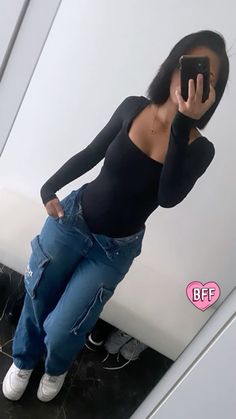 Baddie Jean Outfits, Uk Aesthetic, Accessories Elegant, Trendy Bottoms, Summer Crop Top, Nike Outfit, Sustainable Brands, Tops Trendy, Fashion Street Style