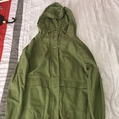 Forest Green Bomber Jacket/Coat For The Cold Weather ! New With Tags ! Never Worn. From Forever 21 Women Size Small. Green Cotton Parka For Spring, Spring Green Cotton Parka, Green Spring Parka For Workwear, Green Parka For Spring Workwear, Green Spring Parka For Work, Green Spring Workwear Parka, Forever 21 Hooded Fall Outerwear, Green Utility Parka For Spring, Hooded Forever 21 Outerwear For Fall