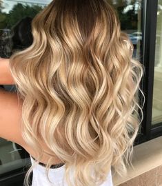 Warm Blonde Hair, Fall Color Trend, Warm Blonde, Honey Hair