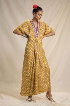 Shop for Rajdeep Ranawat Yellow Silk Bandhani Print Kaftan Dress for Women Online at Aza Fashions Middle Eastern Women, Yellow Kaftan, Kaftan Sleeves, Rajdeep Ranawat, Bandhani Print, Kaftan Maxi Dress, Yellow Silk, Kaftan Dress, Fabric Silk