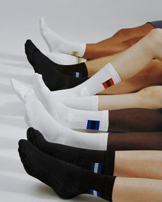 Men's Tennis Sock | White & Blue | On United States White Sporty Socks, White Go-dry Comfortable Socks, Sporty Breathable Cotton Socks, Breathable Cotton Sporty Socks, Breathable Cotton Sport Socks, Casual White Running Socks, Indigo Accessories, Tennis Socks, Mens Tennis