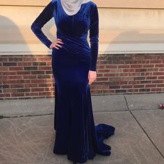 Chest Park Can Be Open Into A V, Closed Up In Photo Blue Velvet Gown, Velvet Gown, Blue Velvet, Royal Blue, Prom Dresses, Prom, Velvet, Womens Dresses, Long Sleeve