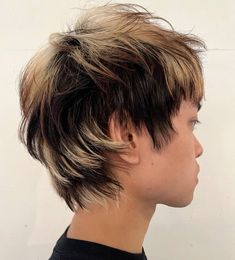 2023 Mohawk, Skunk Hair Short, Olive Hair, Skunk Hair, Short Hair Highlights, Punk Hair