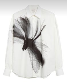 Dragonfly Print, Dragonfly Prints, Boys Style, Random Ideas, Alexander Mcqueen Men, Dolce E Gabbana, Shirt Styles, Grey Shirt, Sleeve Cotton