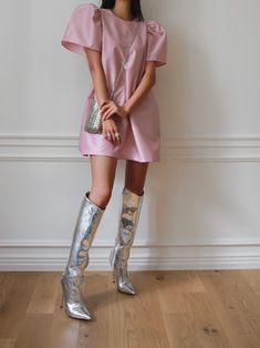 A stunning metallic mini dress with oversized shoulders and puffed sleeves. Model is in MINUSEY ONE SIZE. ✔️ Free worldwide express shipping over $100✔️ Loved by 6,500+ customers✔️ Limited edition collections, maximum style⠀⠀⠀⠀⠀⠀⠀⠀⠀Stay ahead of the trend with can’t-find-anywhere-else staples. Your closet will thank you 💕* MINUSEY ONE SIZE = EU 34-36, US 2-6* 52% Nylon / 48% Polyester* Dry clean* Made in Korea - Model Height: 172cm/5'7" (US 2, EU 34) Chic Metallic Mini Dress, Puff Sleeve Mini Dress For Party Season, Metallic Mini Dress For Spring, Metallic Mini Dress For Cocktail, Spring Metallic Shiny Mini Dress, Chic Shiny Mini Dress For Spring, Metallic Mini Dress, Thank Yo, Metallic Mini Dresses