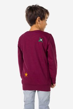 Light up the party and Catch all the attention with this burgundy sweater showing stars, candles, mistletoe and everything that makes for a warm and happy holiday season. If you are looking for a more comfortable and casual Christmas look your child will love, this is the sweater for them! Christmas Blazer, Tuxedo Prom, Burgundy Christmas, Shirts For Teens Boys, Prom Tuxedo, Halloween Suits, Christmas Suit, Kids Onesies, Halloween Onesie