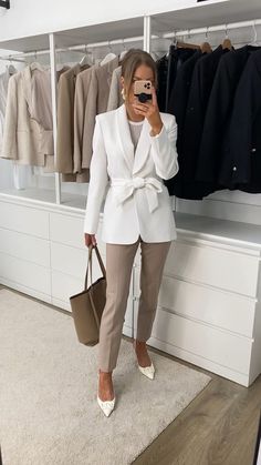 Blazer Office Outfits Women, White Business Outfit, Office Outfits Women Skirt, Belted Blazer Outfit, Skirt Suits For Women, White Blazer Outfit, Lime Nails, White Blazer Outfits, Work Outfits Women Office