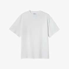 The 35 Best White T-shirts for Women, According to “Vogue” Editors | Vogue White T Shirt For Design, Perfect White Tshirt Women, Basic Oversized Shirt, White T Shirt Png, T Shirt Design White, White Shirt Png, Perfect White Tee Shirt, White T Shirts For Women, White Shirt Oversized