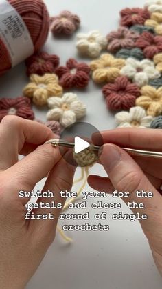 someone crocheting together yarn with the words, swiftch the yarn for the last stitch and close the first row of single crochet