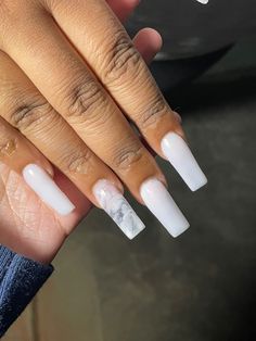 Simple Cute Nails Square, Nut White Nails Acrylic Coffin, Nails Medium Length White, Nut White Nails Acrylic With Design, Baddie Nails Acrylic White, Nut White Nails, Short Coffin Nails Designs, Diy Acrylic Nails, Butterfly Nail Art