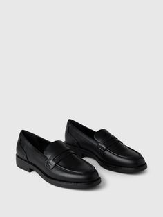 Vegan Leather Loafers | Gap Business Casual Loafers With Rubber Sole And Round Toe, Low-top Business Loafers With Rubber Sole, Classic Slip-on Platform Loafers With Round Toe, Business Platform Slip-on Loafers With Leather Footbed, Classic Low-top Moccasins With Leather Footbed, Classic Platform Loafers With Stitched Sole, Classic Slip-on Platform Loafers With Stitched Sole, Classic Slip-on Low-top Oxfords, Classic Low-top Loafers For Work