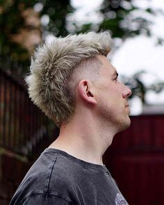 Burst Fade Mohawk Straight Hair, Mohawk Hairstyles Men Faded Short, Short Mohawk Fade, Edgy Mullet, Hairstyles 70s, Modern Mullets, Hairstyle Neymar