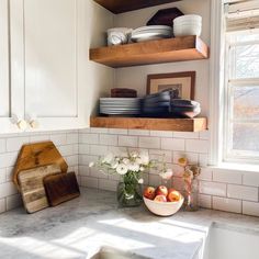 the kitchen counter is clean and ready for us to use