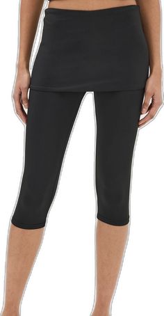 Black Activewear For Pilates In Spring, Black Spring Activewear For Pilates, Knee-length Activewear With Built-in Shorts For Sports, Black Knee-length Athleisure Activewear, Knee-length Athleisure Sports Bottoms, Sporty Knee-length Activewear With Built-in Shorts, Sporty Knee-length Stretch Activewear, Sporty Stretch Knee-length Activewear, Stretch Knee-length Sporty Activewear