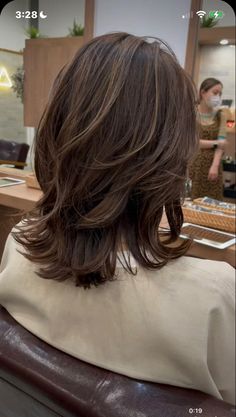 Short Hair With Slight Layers, Lots Of Layers Shoulder Length Hair, Layered Hair Collar Bone Length, Short Straight Layered Haircuts, Mid Length Wolf Cut Straight Hair, Short Hair With Layers Mid Length, Straight Thick Hair, Above Shoulder Length Hair, Layered Haircuts Shoulder Length