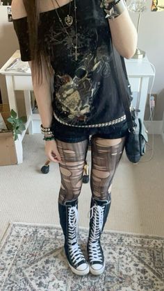 #alternativefashion #style #fashion #pinterest Alt Jean Shorts Outfit, Tumblr Emo Outfits, Different Alternative Styles, Alternative Punk Fashion, Alt Back To School Outfits, 2000 Alternative Fashion, Goth Cute Outfits, 2000s Goth Outfits, Knee High Converse Outfit Emo