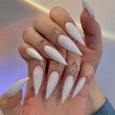 White Stilettos Nails, Pink And White Stiletto Nails, White Stiletto Nails Design, Long Pointy Acrylic Nails, Stiletto Nails French Tip, Pointy Acrylic Nails, White Stiletto Nails, Classy Acrylic