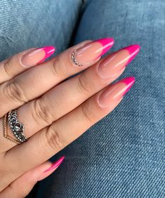 Barbie Pink French Nails, Barbie Pink Acrylic Nails French Tip, Barbie Nails French, Barbie Inspo Nails, Barbie Nails Ideas, Barbie Pink French Tip Nails, Nails Rosa Barbie, French Nails Rosa