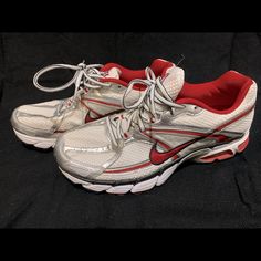 Barely Worn. Like Brand New. White Nikes, Nike Men, Nike Shoes, Athletic Shoes, Red And White, Man Shop, Brand New, Nike, Red