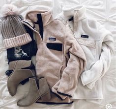 Womens Beanie, Outfit Essentials, Patagonia Fleece, Clothes And Shoes, Winter Outfit Inspiration, Winter Mode, Casual Winter Outfits, Winter Casual