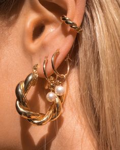 Piercing Ideas, Ear Stack, Cartilage Earring, Real Quick, Dope Jewelry, Ear Piercing, Ear Cuffs, Jewelry Inspo, Sensitive Ears