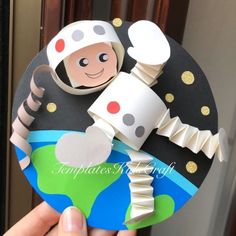 Galaxy Crafts, Space Crafts For Kids, Toddler Art, Classroom Crafts, Camping Crafts, Paper Crafts Diy Kids, Space Crafts, Preschool Art