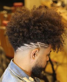 Spiky Afro Hair Men, Afro Inspo Men, Afro Shape Up Men, Haircut 2023, Taper Fade Curly Hair, Curly Hair Fade, Men's Hairstyle, Boys Style, Black Men Haircuts