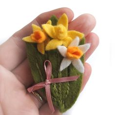 Daffodil Brooch, Alternative Buttonholes, St Davids Day, Felt Spring, Flowers Felt, Welsh Gifts, Cheer Up Gifts, Felt Wreath, Brooch Flower