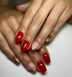 40+ Easy Christmas Nail Designs for a Holly Jolly Time - HubPages Short Red And Gold Nails, Red Gel Nails Ideas, Red And Gold Nails Short, Nails Christmas 2022, Red Gel Nails Short, Red Nails Acrylic Short, Christmas Nails 2022 Short, Xmas Nails Short, Red Short Nails Ideas