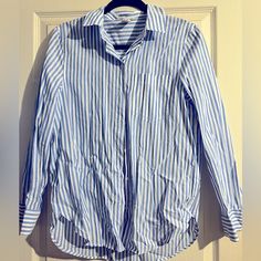 Women H&M Button Down Shirt Baby Blue And White Pin Striped Size 4 Never Worn White Pin, Shirt Color, Baby Blue, Button Downs, Colorful Shirts, Blue White, Button Down Shirt, H&m, Size 4