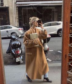 Belle Silhouette, Winter Mode, Looks Street Style, Camel Coat, Winter Fits, Mode Inspo