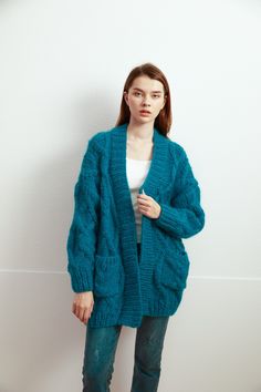 "New design for this winter! Oversize sweater give you super warm and stylelish looking! Feastures: * super soft and light weight mohair yarn * open front cardigan * oversize looking * drop-shoulder sleeves * pockets with matched pattern Size: S(us 0-4) M(us 6-8) L(us 10-12)XL(14-16）. Pls. choose size and color options. Measurements: S/M: chest 51\"(130cm), length -28\"(70cm) L/XL: chest 55\"(140cm), length- 30\"(76cm) Color: Pls. see color chart for color options and leave the note about the co Woman Sweater, Oversize Pullover, Oversize Sweater, Cardigan Oversized, Pullover Outfit, Mohair Yarn, Oversize Women, School Style, Chunky Knit Cardigan