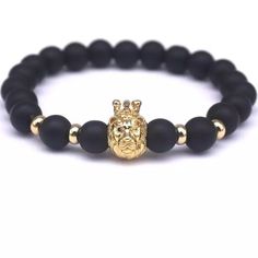 Matte Black Beads Bracelet With Gold Lion Crown Charm Bead Bracelet For Men, Mens Fashion Vintage, Black Agate Stone, Popular Bracelets, Shark Tooth Necklace, Gold Lion, Black Beaded Bracelets, Vintage Sterling Silver Rings, Gold Charm Bracelet