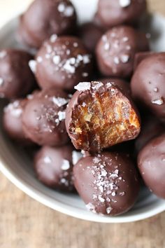 vegan and gluten free salted tahiti date caramel truffles