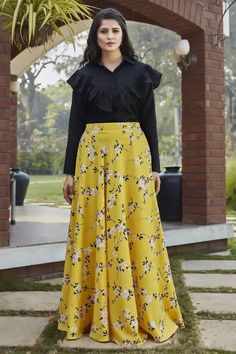 Yellow Floral lehenga with Black Top . #beingsthri #sthri . . [This Content is not owned by Sthri. This is a Style blog created for Daily Blogging Purpose only] Full Skirt And Top, Top Lehenga, Lehenga Top, Lehenga Crop Top, Crop Top Lehenga, Western Skirts, Black Ruffle Top, Printed Long Skirt, Crop Top Designs