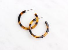 Tortoise Shell Earrings Components, Mini Hoop Earrings, Cellulose Acetate Earrings, Thin Delicate Hoops Tortoise Shell Supply EAR038-30-TT Mini Hoop Earrings, Cellulose Acetate, Shell Earrings, Tortoise Shell, Tortoise, Etsy Earrings, Hoop Earrings, Jewelry Making, Blonde