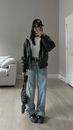 Outfit Ideas Everyday Casual, Grunge Outfits Spring, Inspo Outfits Invierno, Grunge Outfits Women, Outfits For College, Clothes Grunge, Winter Fashion Outfits Casual, Uni Outfits, Leather Jacket Outfits