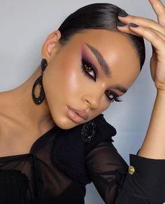 Miami Makeup Looks, Trending Makeup Looks 2023, New Makeup Trends 2023, Makeup 2023 Trends, Bold Glam Makeup, Glam Makeup Looks Dramatic, Club Makeup Looks, 2023 Makeup Trends