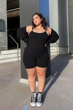 Romper Outfit Ideas, How To Style A Romper, Jumpsuit Outfit Ideas, Autumn Outfits Curvy, Curvy Rompers, Summer Romper Outfit, Summer Workout Outfits, Neat Casual Outfits, Plus Size Baddie Outfits