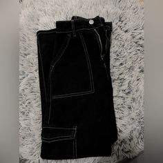 Fits Like A Small, Never Worn Wide Leg Trendy Black Wide Leg Cargo Jeans, Black High-waisted Cargo Jeans For Spring, Trendy Black Cargo Pants, Trendy Black Straight Cargo Jeans, Trendy Black Mid-rise Cargo Pants, Trendy Black High-waisted Cargo Pants, Shein Jeans, Jeans Color, Baggy Jeans