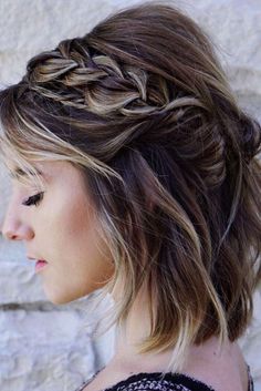 Exceptional Winter Hairstyles Every Stylish Lady Should be Aware Of Best Braided Hairstyles, Hairstyles Boys, Teen Black, Teenage Hairstyles, Fishtail Braid, Holiday Hairstyles, Trending Hairstyles, Braids For Short Hair