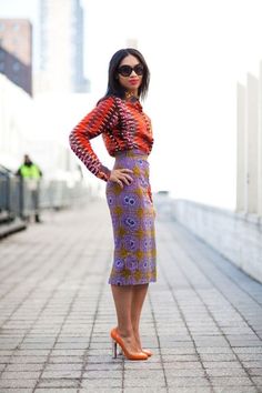 80s Office, Flower Clothes, Colour Highlights, New York Fashion Week Street Style, Graphic Dress, Fashion Articles, Autumn Street Style, African Inspired