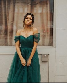 Verde Sage, Midi Prom Dress, Dress Models, A Line Evening Dress, Evening Party Gowns, Green Soft, Gowns Prom, Dress Sleeve Styles