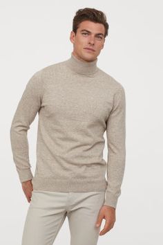 Winter Fashion For Men, Men In Turtlenecks, Clothes Haul, Quirky Clothing, Pick Outfits, Mens Turtleneck, Clothes Model, Fine Knit Sweater, Styling Guide